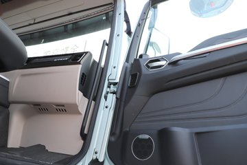 �����ǵ¿�SITRAK G7H 12.4L���� 540���� 6X2 �й�����16�� AMT�Զ��� 7.8����ʽ�ػ���ͼƬ