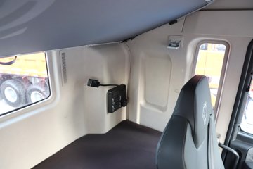 �����ǵ¿�SITRAK G7H 12.4L���� 540���� 6X2 �й�����16�� AMT�Զ��� 7.8����ʽ�ػ���ͼƬ