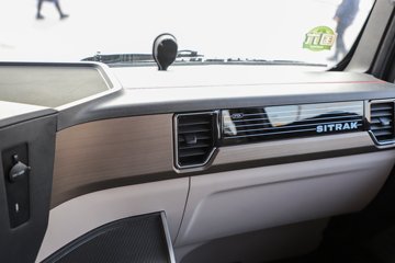 �����ǵ¿�SITRAK G7H 12.4L���� 540���� 6X2 �й�����16�� AMT�Զ��� 7.8����ʽ�ػ���ͼƬ