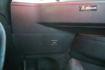 �����ǵ¿�SITRAK G7H 12.4L���� 540���� 6X2 �й�����16�� AMT�Զ��� 7.8����ʽ�ػ���ͼƬ