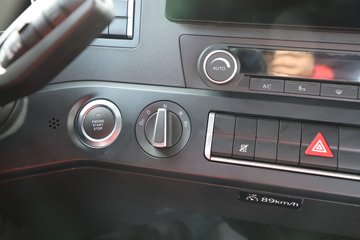 �����ǵ¿�SITRAK G7H 12.4L���� 540���� 6X2 �й�����16�� AMT�Զ��� 7.8����ʽ�ػ���ͼƬ