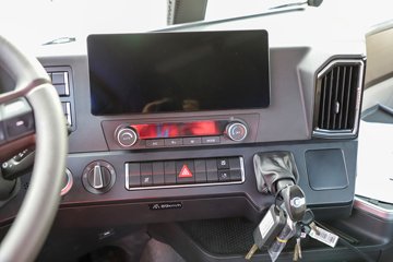 �����ǵ¿�SITRAK G7H 12.4L���� 540���� 6X2 �й�����16�� AMT�Զ��� 7.8����ʽ�ػ���ͼƬ