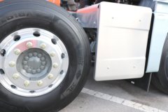 重汽汕德卡SITRAK G7H 12.4L柴油 540马力 6X2 中国重汽16档 AMT自动档 7.8米厢式载货车