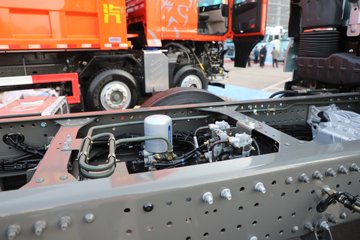 �����ǵ¿�SITRAK G7H 12.4L���� 540���� 6X2 �й�����16�� AMT�Զ��� 7.8����ʽ�ػ���ͼƬ