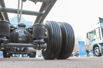 �����ǵ¿�SITRAK G7H 12.4L���� 540���� 6X2 �й�����16�� AMT�Զ��� 7.8����ʽ�ػ���ͼƬ