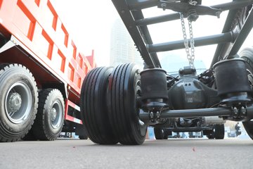 �����ǵ¿�SITRAK G7H 12.4L���� 540���� 6X2 �й�����16�� AMT�Զ��� 7.8����ʽ�ػ���ͼƬ