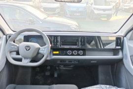 风景T7&nbsp;电动载货车驾驶室图片