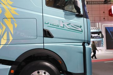 ��������(HOWO) KS 15.7L LNG 720���� 6X4 �ɰ���12�� AMT�Զ��� ǣ����ͼƬ