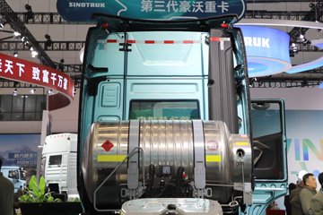 ��������(HOWO) KS 15.7L LNG 720���� 6X4 �ɰ���12�� AMT�Զ��� ǣ����ͼƬ