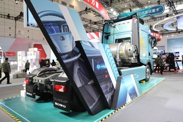 ��������(HOWO) KS 15.7L LNG 720���� 6X4 �ɰ���12�� AMT�Զ��� ǣ����ͼƬ