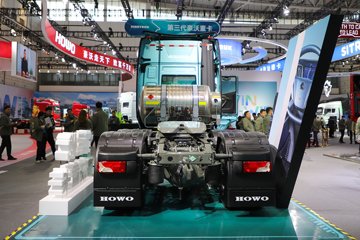 ��������(HOWO) KS 15.7L LNG 720���� 6X4 �ɰ���12�� AMT�Զ��� ǣ����ͼƬ