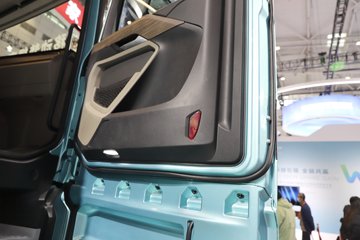 ��������(HOWO) KS 15.7L LNG 720���� 6X4 �ɰ���12�� AMT�Զ��� ǣ����ͼƬ