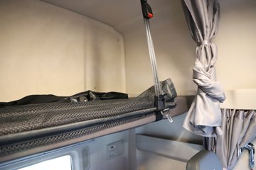 ��������(HOWO) KS 15.7L LNG 720���� 6X4 �ɰ���12�� AMT�Զ��� ǣ����ͼƬ