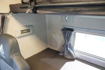 ��������(HOWO) KS 15.7L LNG 720���� 6X4 �ɰ���12�� AMT�Զ��� ǣ����ͼƬ