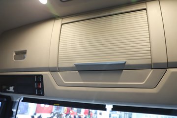 ��������(HOWO) KS 15.7L LNG 720���� 6X4 �ɰ���12�� AMT�Զ��� ǣ����ͼƬ