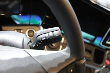 ��������(HOWO) KS 15.7L LNG 720���� 6X4 �ɰ���12�� AMT�Զ��� ǣ����ͼƬ