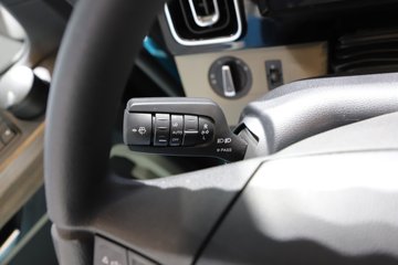 ��������(HOWO) KS 15.7L LNG 720���� 6X4 �ɰ���12�� AMT�Զ��� ǣ����ͼƬ