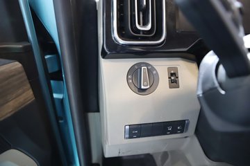 ��������(HOWO) KS 15.7L LNG 720���� 6X4 �ɰ���12�� AMT�Զ��� ǣ����ͼƬ