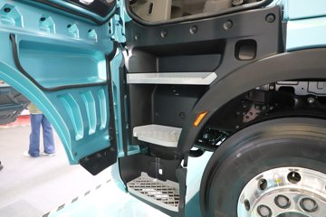 ��������(HOWO) KS 15.7L LNG 720���� 6X4 �ɰ���12�� AMT�Զ��� ǣ����ͼƬ