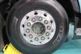 KS&nbsp;牵引车底盘                                                图片