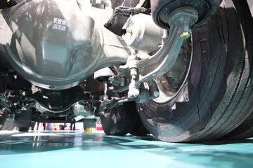 ��������(HOWO) KS 15.7L LNG 720���� 6X4 �ɰ���12�� AMT�Զ��� ǣ����ͼƬ