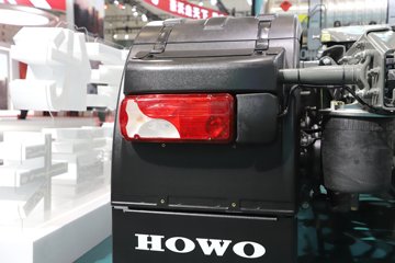 ��������(HOWO) KS 15.7L LNG 720���� 6X4 �ɰ���12�� AMT�Զ��� ǣ����ͼƬ