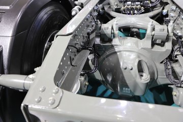 ��������(HOWO) KS 15.7L LNG 720���� 6X4 �ɰ���12�� AMT�Զ��� ǣ����ͼƬ