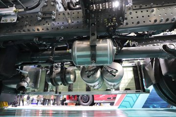 ��������(HOWO) KS 15.7L LNG 720���� 6X4 �ɰ���12�� AMT�Զ��� ǣ����ͼƬ