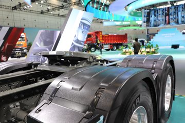 ��������(HOWO) KS 15.7L LNG 720���� 6X4 �ɰ���12�� AMT�Զ��� ǣ����ͼƬ