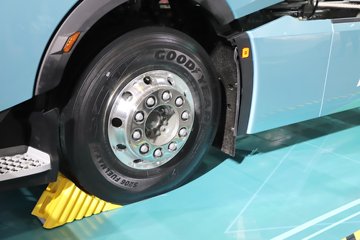 ��������(HOWO) KS 15.7L LNG 720���� 6X4 �ɰ���12�� AMT�Զ��� ǣ����ͼƬ