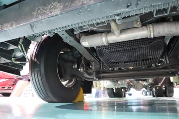 ��������(HOWO) KS 15.7L LNG 720���� 6X4 �ɰ���12�� AMT�Զ��� ǣ����ͼƬ