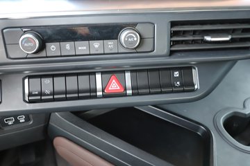 ��������(HOWO) TS ���� 370���� 4X2 �й�����10�� AMT�Զ��� �����ػ���ͼƬ