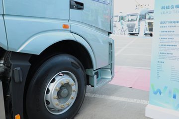 ��������(HOWO) TH7 13.3L LNG 570���� 6X4 �й�����12�� ǣ����ͼƬ