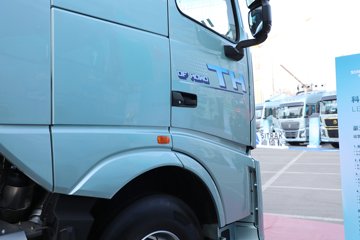 ��������(HOWO) TH7 13.3L LNG 570���� 6X4 �й�����12�� ǣ����ͼƬ