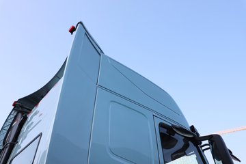 ��������(HOWO) TH7 13.3L LNG 570���� 6X4 �й�����12�� ǣ����ͼƬ