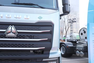 ��������(HOWO) TH7 13.3L LNG 570���� 6X4 �й�����12�� ǣ����ͼƬ