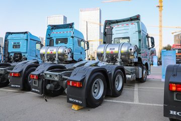 ��������(HOWO) TH7 13.3L LNG 570���� 6X4 �й�����12�� ǣ����ͼƬ