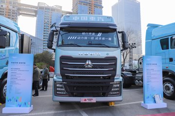 ��������(HOWO) TH7 13.3L LNG 570���� 6X4 �й�����12�� ǣ����ͼƬ