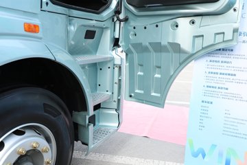 ��������(HOWO) TH7 13.3L LNG 570���� 6X4 �й�����12�� ǣ����ͼƬ