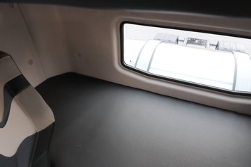 ��������(HOWO) TH7 13.3L LNG 570���� 6X4 �й�����12�� ǣ����ͼƬ