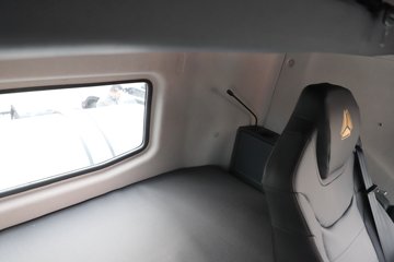 ��������(HOWO) TH7 13.3L LNG 570���� 6X4 �й�����12�� ǣ����ͼƬ