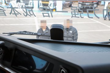 ��������(HOWO) TH7 13.3L LNG 570���� 6X4 �й�����12�� ǣ����ͼƬ