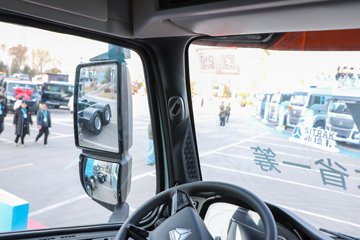 ��������(HOWO) TH7 13.3L LNG 570���� 6X4 �й�����12�� ǣ����ͼƬ