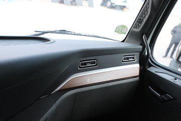 ��������(HOWO) TH7 13.3L LNG 570���� 6X4 �й�����12�� ǣ����ͼƬ