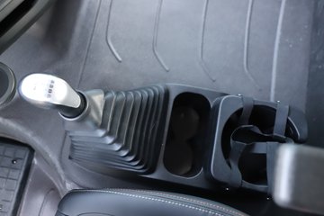 ��������(HOWO) TH7 13.3L LNG 570���� 6X4 �й�����12�� ǣ����ͼƬ