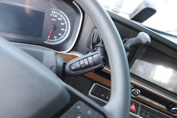 ��������(HOWO) TH7 13.3L LNG 570���� 6X4 �й�����12�� ǣ����ͼƬ