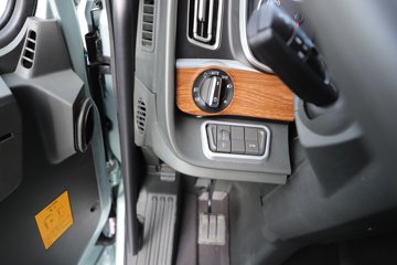 ��������(HOWO) TH7 13.3L LNG 570���� 6X4 �й�����12�� ǣ����ͼƬ