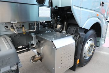 ��������(HOWO) TH7 13.3L LNG 570���� 6X4 �й�����12�� ǣ����ͼƬ