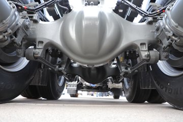 ��������(HOWO) TH7 13.3L LNG 570���� 6X4 �й�����12�� ǣ����ͼƬ