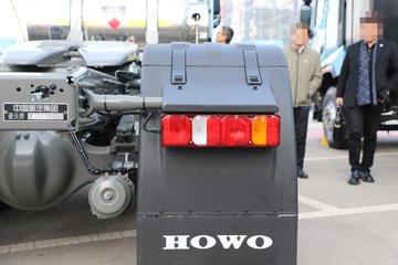 ��������(HOWO) TH7 13.3L LNG 570���� 6X4 �й�����12�� ǣ����ͼƬ